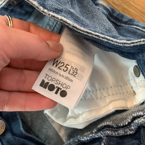 Topshop Modo Hayden Medium wash High Waisted Distressed Jeans - Picture 6 of 7